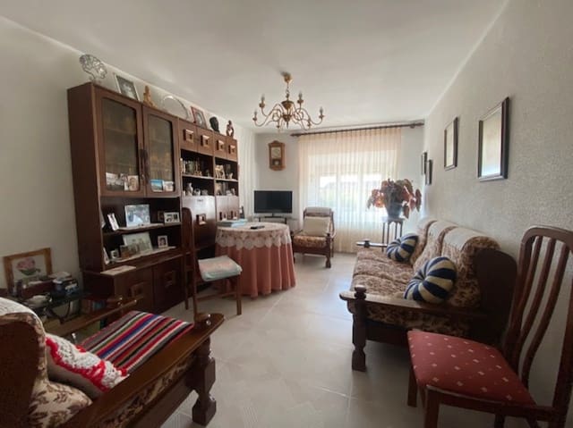 4 soveværelse Villa til salg i Prádanos de Ojeda med garage - € 85.000 (Ref: 8498646)