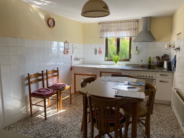 4 soveværelse Villa til salg i Prádanos de Ojeda med garage - € 85.000 (Ref: 8498646)