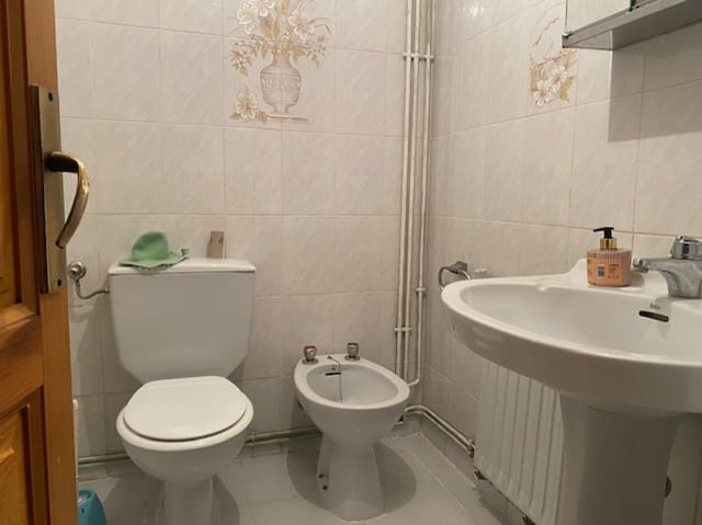 4 soveværelse Villa til salg i Prádanos de Ojeda med garage - € 85.000 (Ref: 8498646)