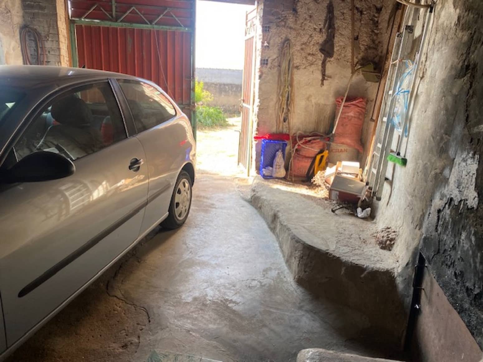 4 soveværelse Villa til salg i Pradanos de Ojeda med garage - € 85.000 (Ref: 8498646)