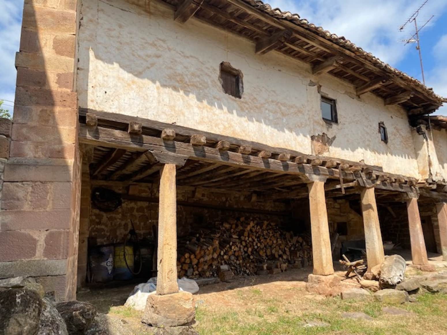 3 slaapkamer Villa te koop in Barruelo de Santullan - € 149.000 (Ref: 8541973)