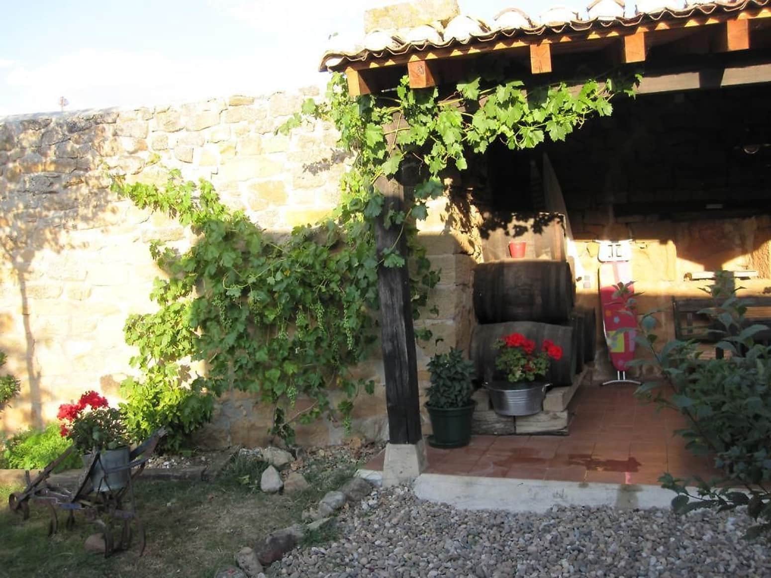 8 soveværelse Villa til salg i Aguilar de Campoo med garage - € 220.000 (Ref: 8552558)