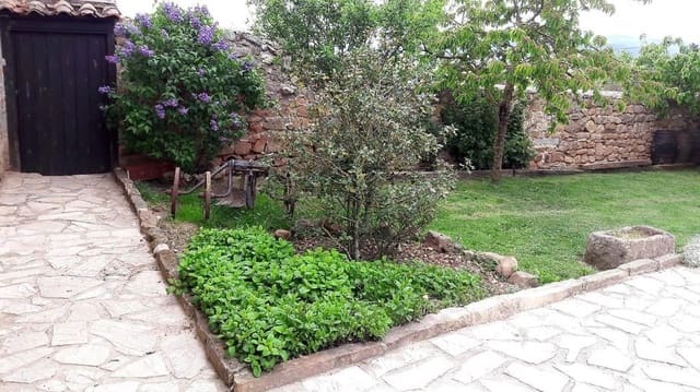 8 soveværelse Villa til salg i Aguilar de Campoo med garage - € 220.000 (Ref: 8552558)