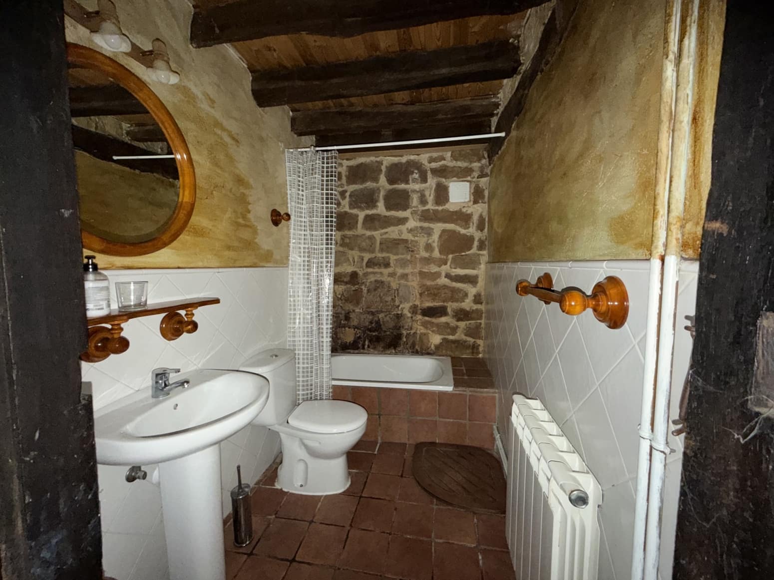 8 soveværelse Villa til salg i Aguilar de Campoo med garage - € 220.000 (Ref: 8552558)