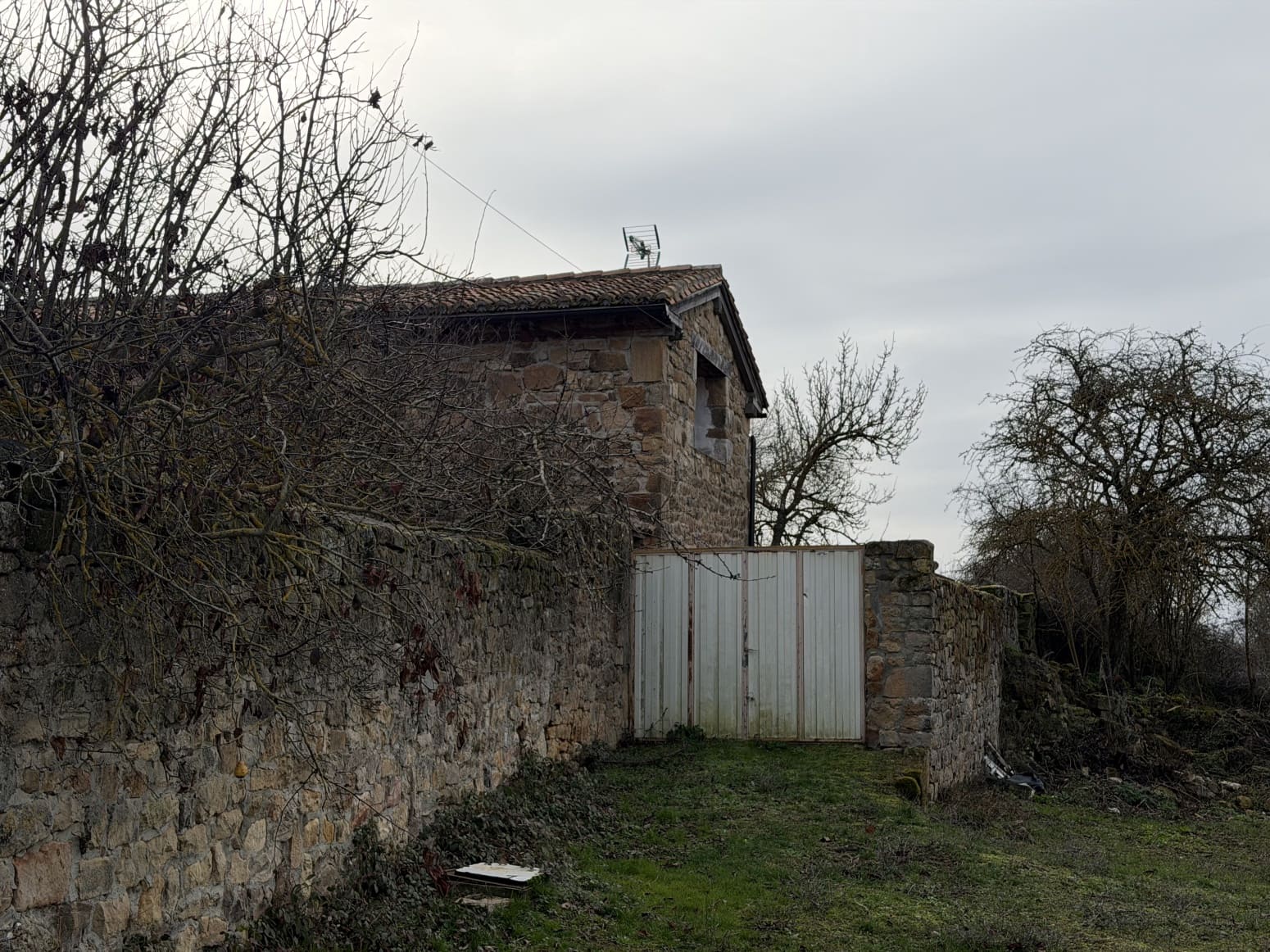 8 soveværelse Villa til salg i Aguilar de Campoo med garage - € 220.000 (Ref: 8552558)