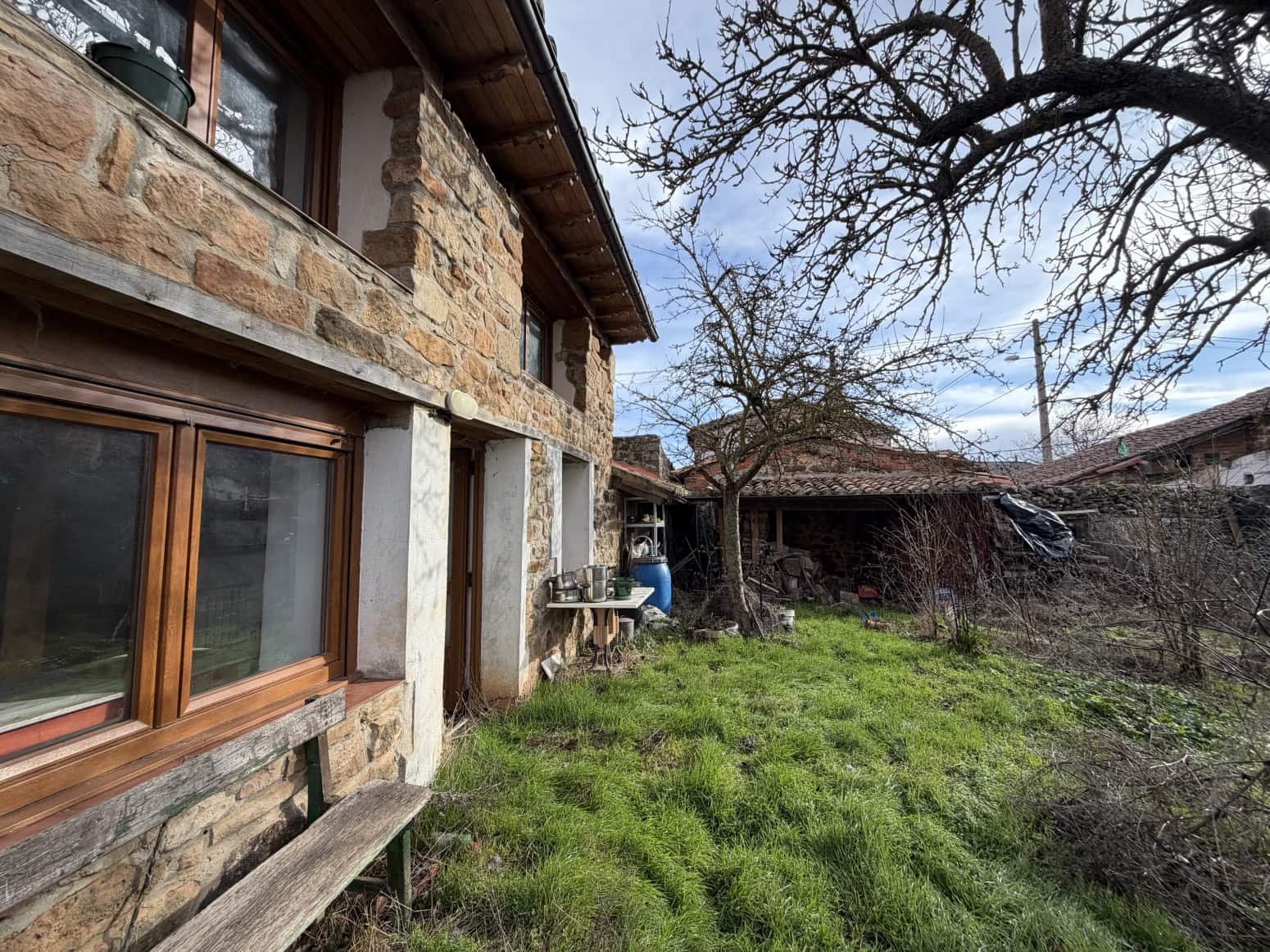 8 soveværelse Villa til salg i Aguilar de Campoo med garage - € 220.000 (Ref: 8552558)