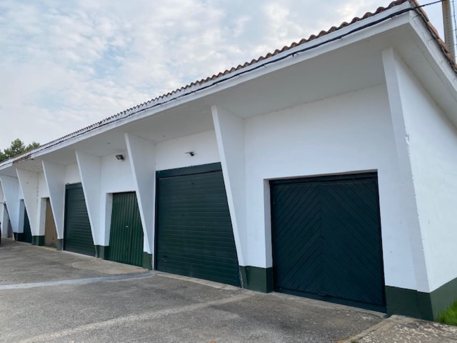 2 bedroom Villa for sale in Herrera de Pisuerga with garage - € 99,000 (Ref: 8573912)