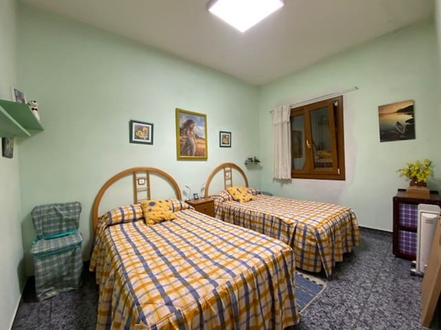 2 soveværelse Villa til salg i Herrera de Pisuerga med garage - € 99.000 (Ref: 8573912)