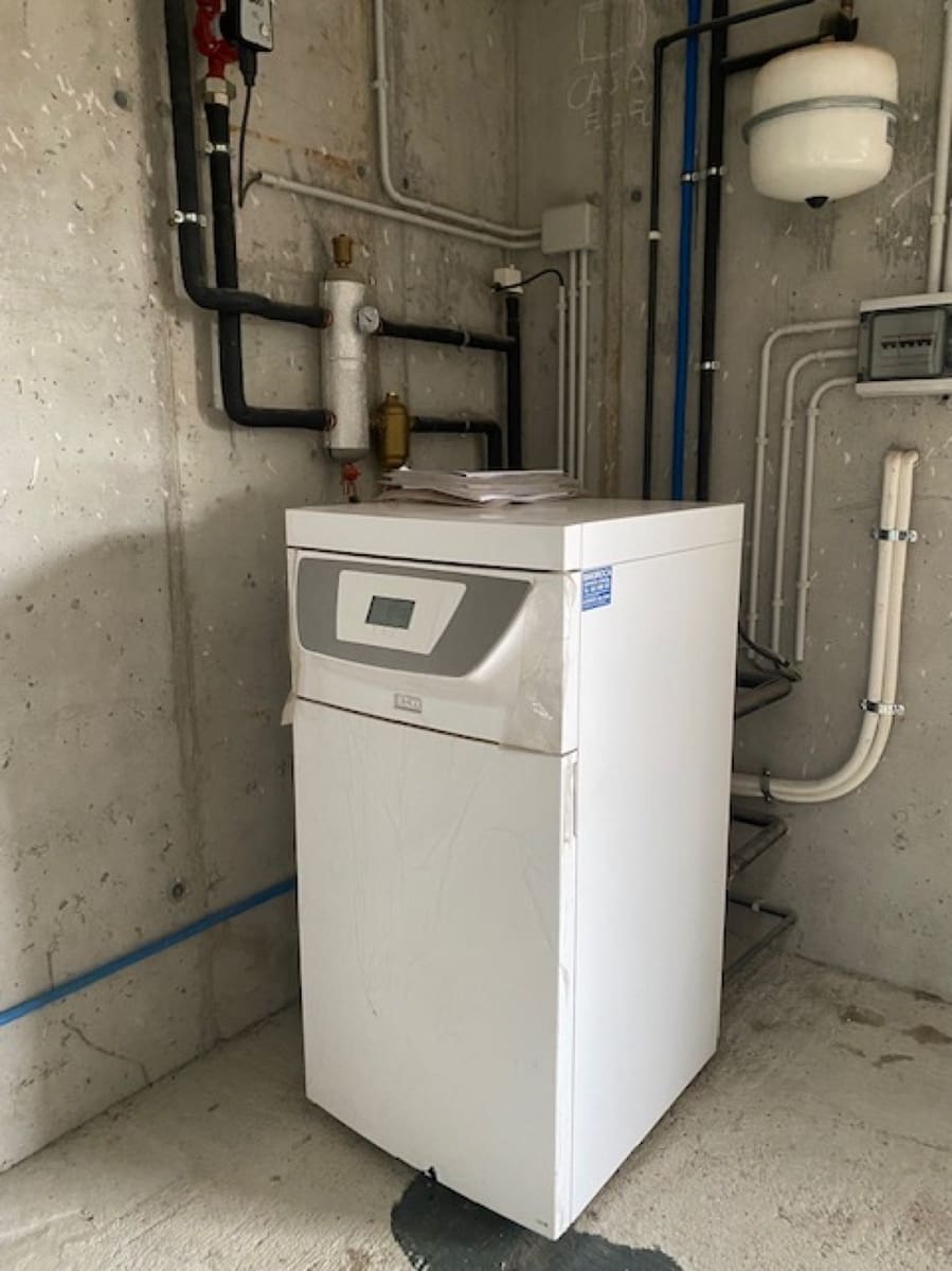 4 bedroom Villa for sale in Campoo de Yuso - € 250,000 (Ref: 8591628)