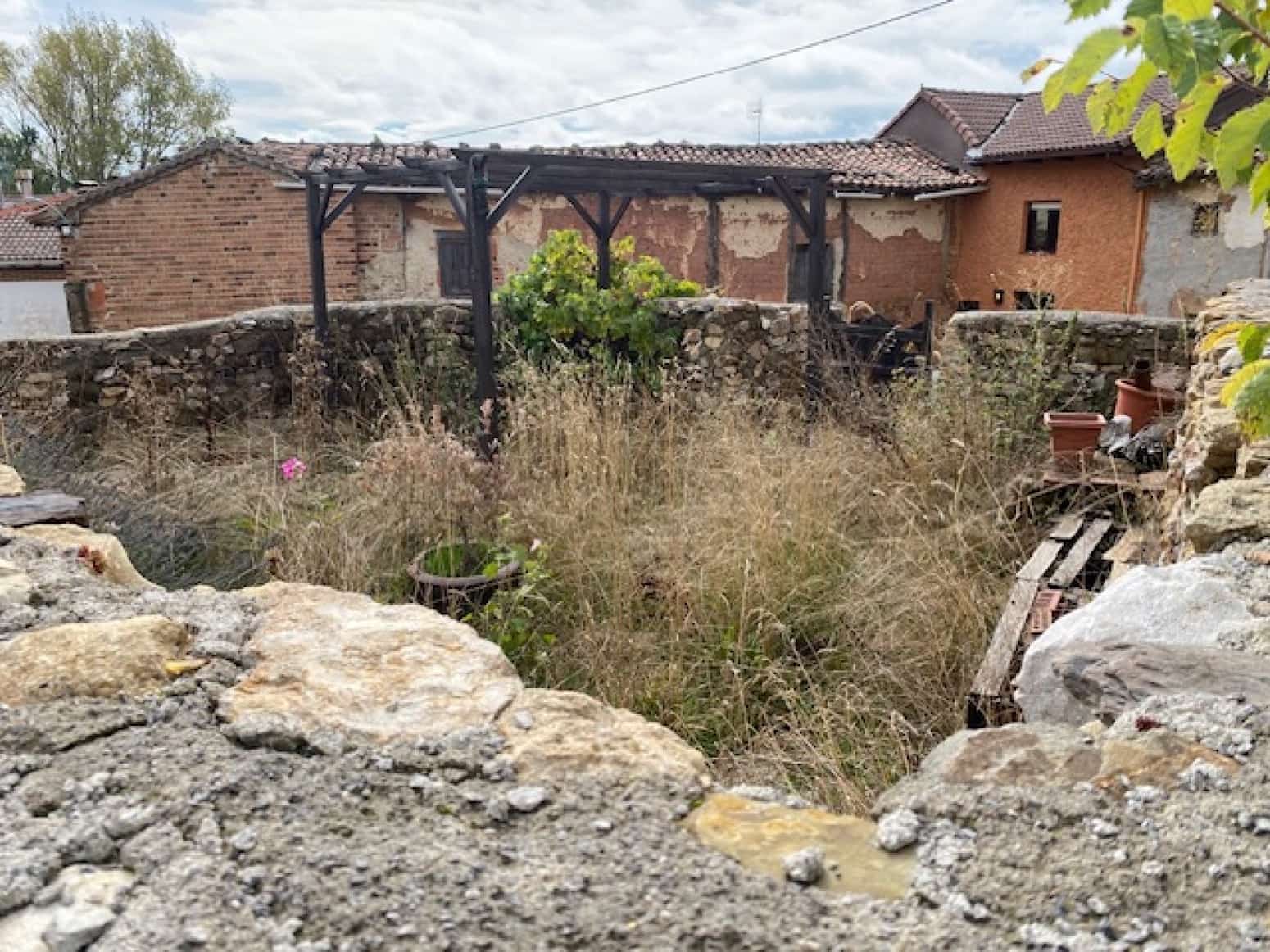 4 soveværelse Villa til salg i Castrejon de la Pena - € 75.000 (Ref: 8592237)