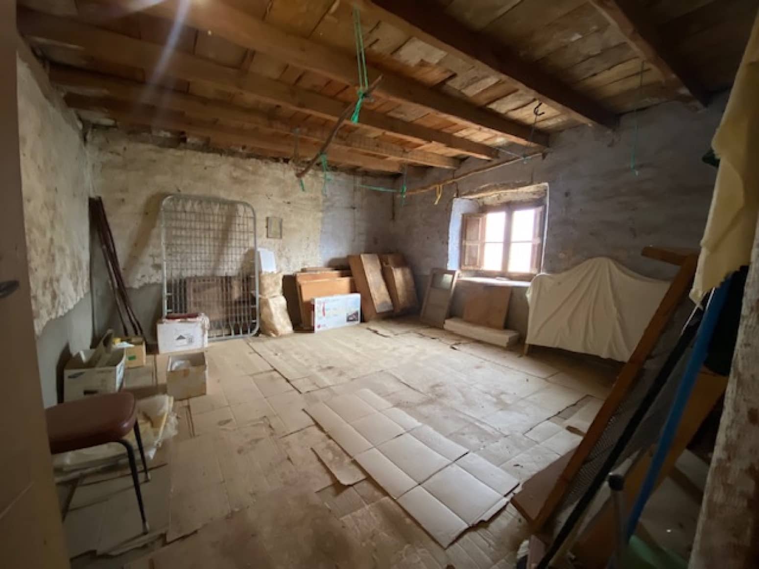 6 soveværelse Villa til salg i Castrillo de Riopisuerga - € 60.000 (Ref: 8702722)