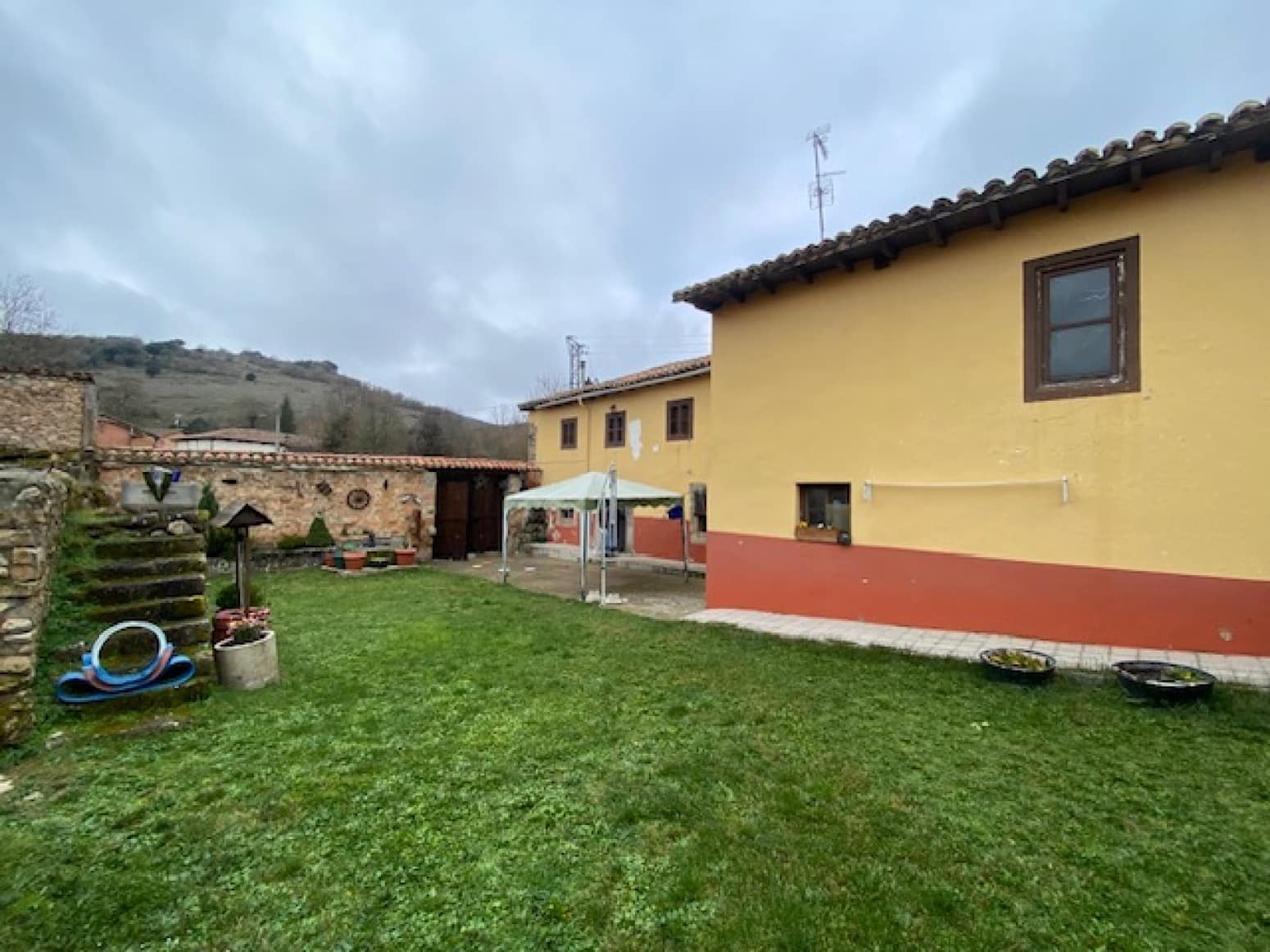 3 soveværelse Villa til salg i Aguilar de Campoo - € 90.000 (Ref: 8773262)