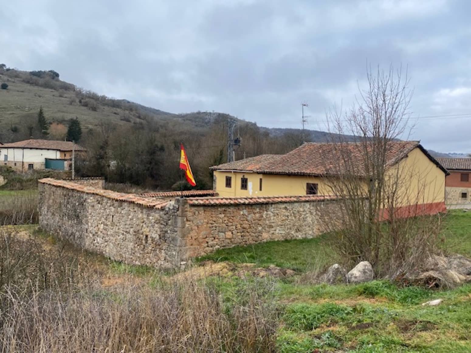 3 soveværelse Villa til salg i Aguilar de Campoo - € 90.000 (Ref: 8773262)