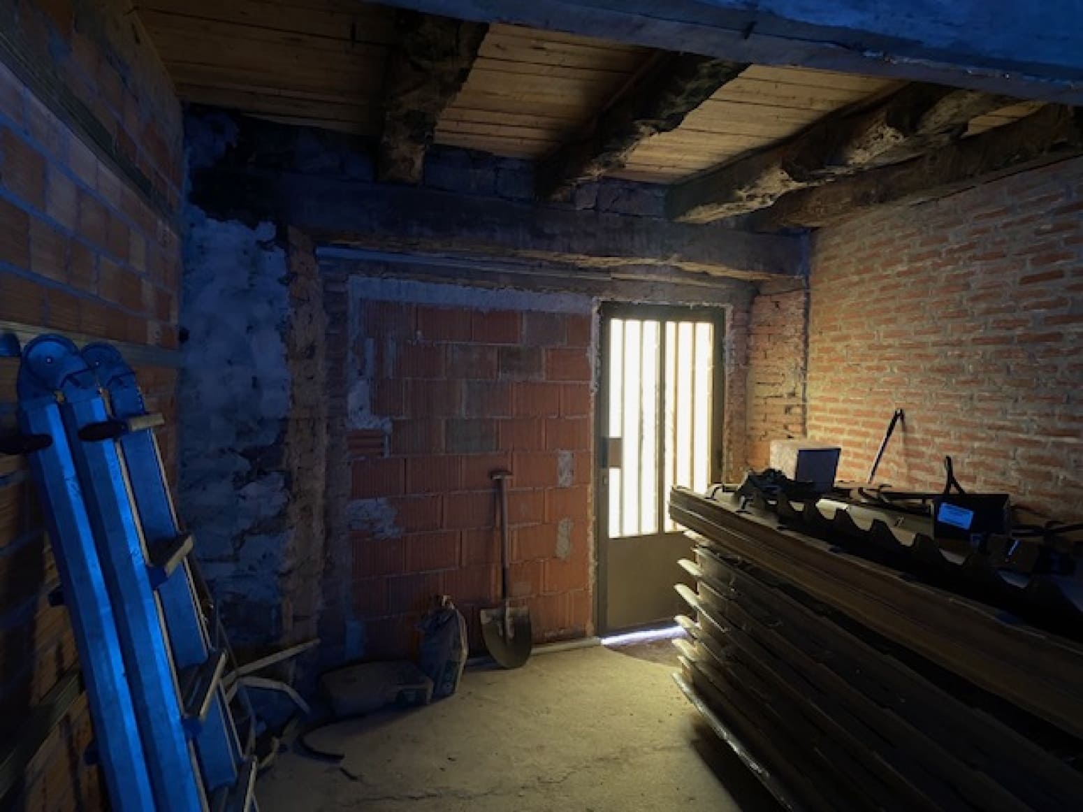 Villa/Maison à vendre à Valle de Valdelucio - 9 000 € (Ref: 8809373)