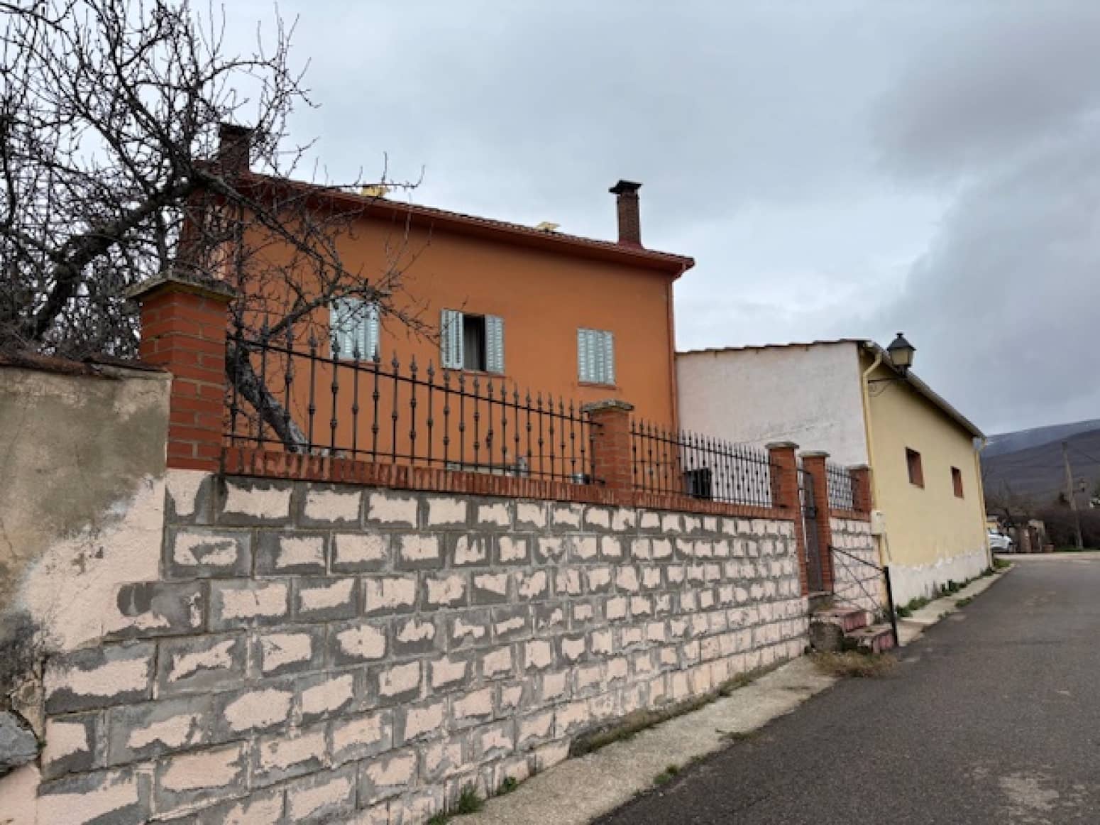 5 chambre Villa/Maison à vendre à Barruelo de Santullan avec garage - 150 000 € (Ref: 8854755)