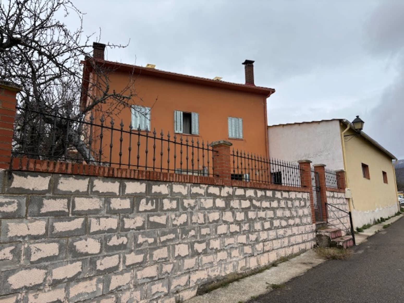 5 chambre Villa/Maison à vendre à Barruelo de Santullan avec garage - 150 000 € (Ref: 8854755)