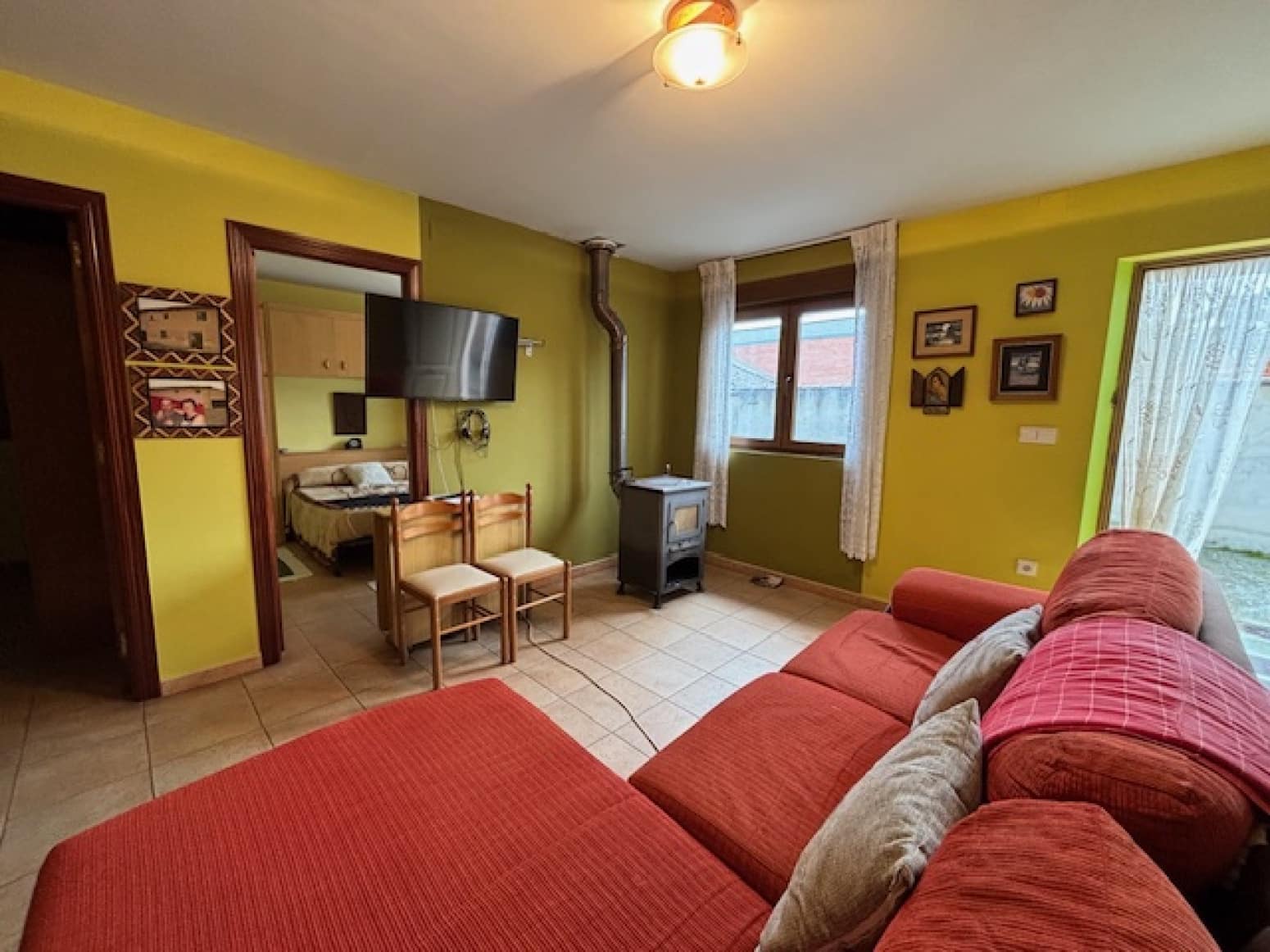 4 soveværelse Villa til salg i Calahorra de Boedo med garage - € 96.000 (Ref: 8877543)