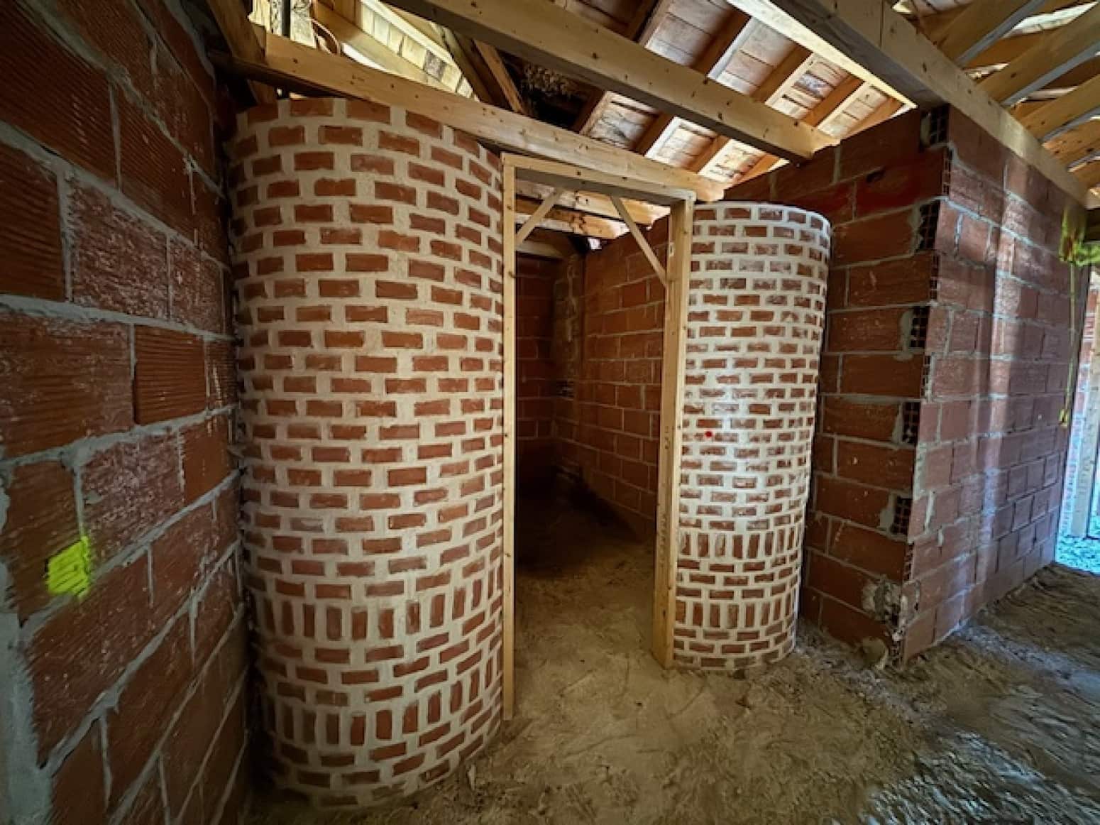 6 soveværelse Villa til salg i Aguilar de Campoo - € 70.000 (Ref: 8975881)