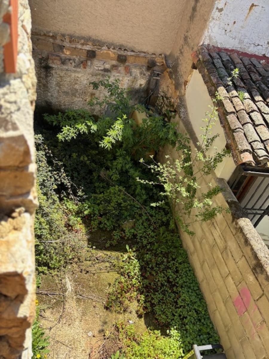 6 soveværelse Villa til salg i Aguilar de Campoo - € 70.000 (Ref: 8975881)