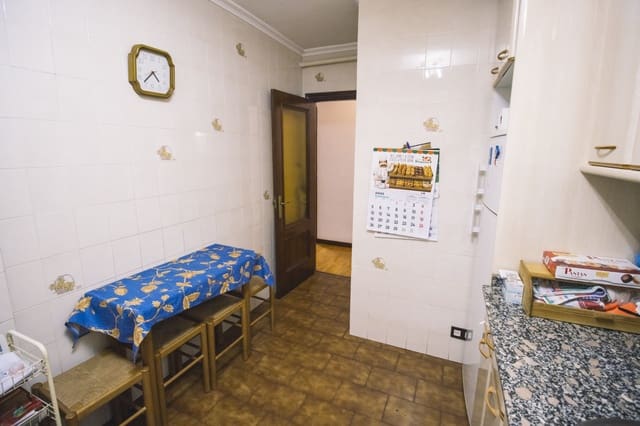 4 sovrum Lägenhet till salu i Aguilar de Campoo - 138 000 € (Ref: 8993655)
