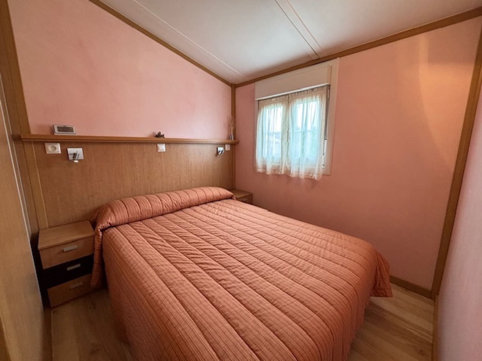 2 soveværelse Villa til salg i Zarzosa de Rio Pisuerga med garage - € 74.000 (Ref: 9001034)