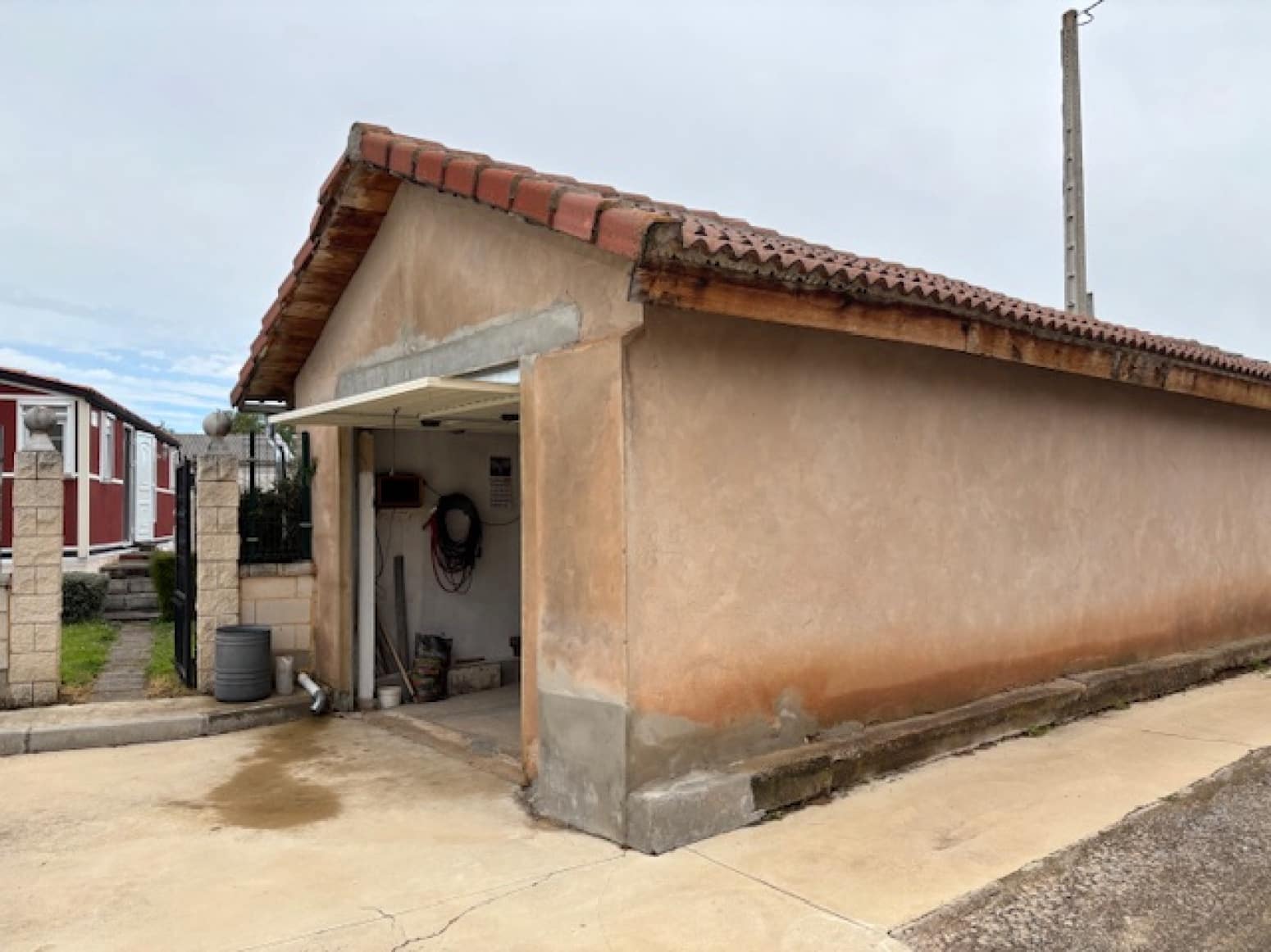 2 soveværelse Villa til salg i Zarzosa de Rio Pisuerga med garage - € 74.000 (Ref: 9001034)