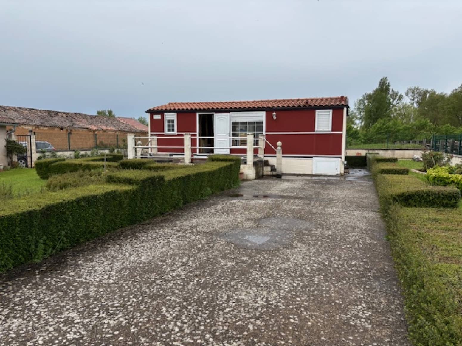 2 soveværelse Villa til salg i Zarzosa de Rio Pisuerga med garage - € 74.000 (Ref: 9001034)