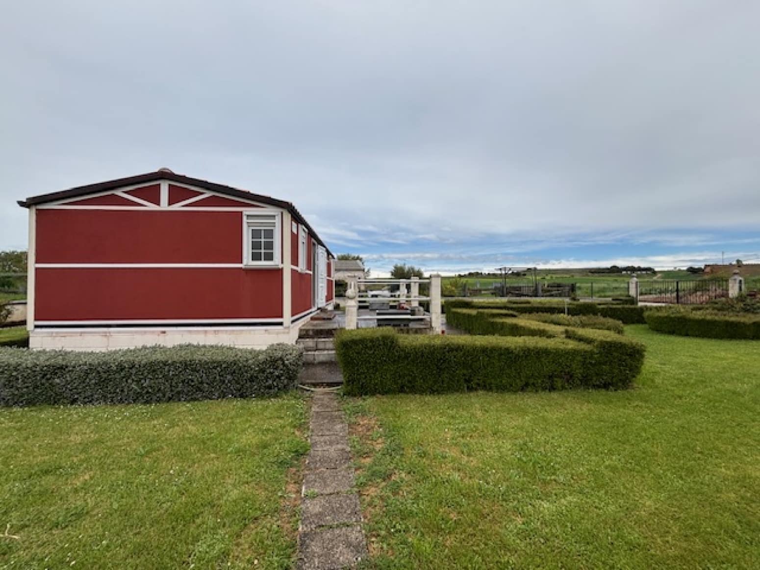 2 soveværelse Villa til salg i Zarzosa de Rio Pisuerga med garage - € 74.000 (Ref: 9001034)