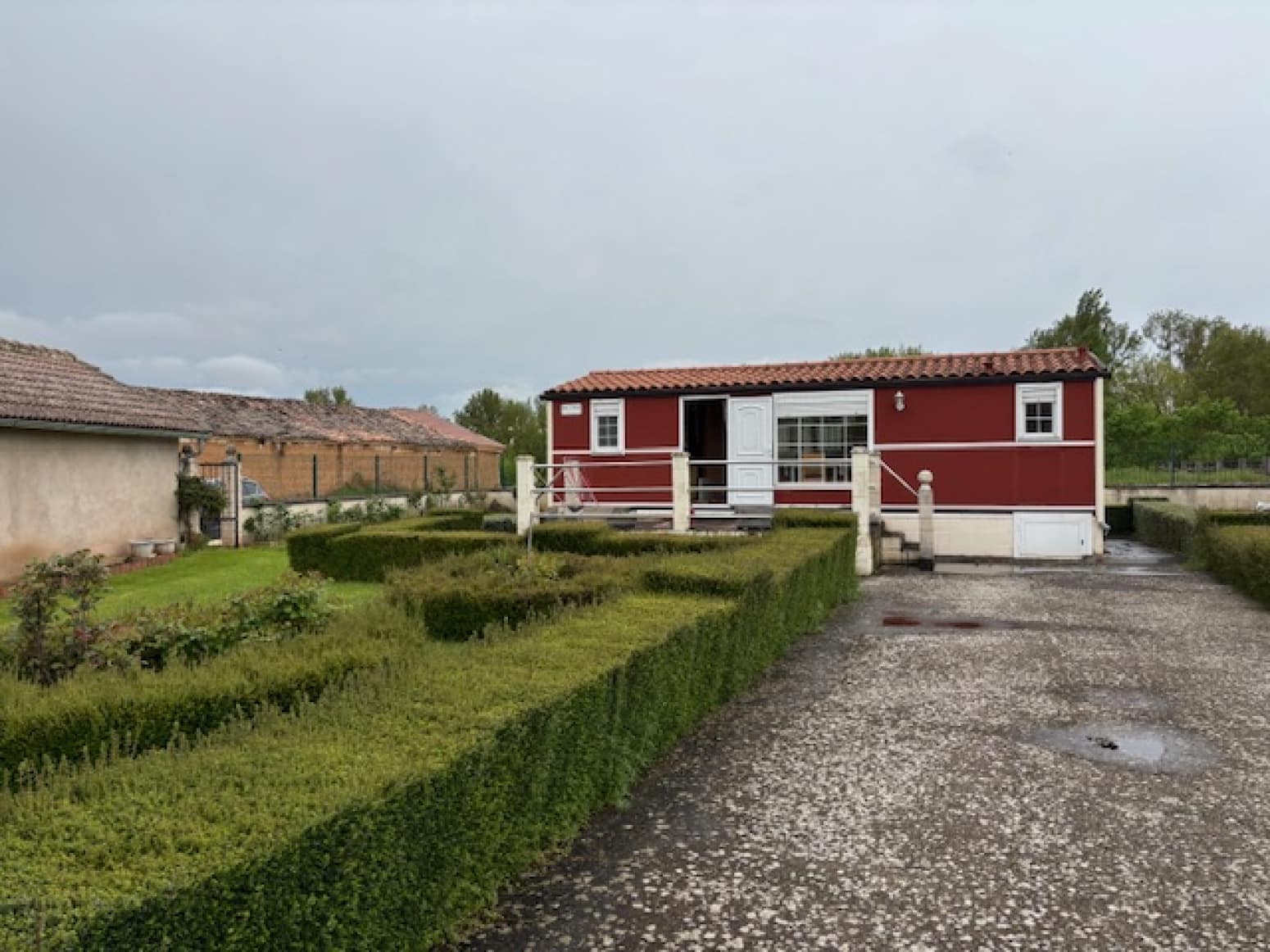 2 soveværelse Villa til salg i Zarzosa de Rio Pisuerga med garage - € 74.000 (Ref: 9001034)