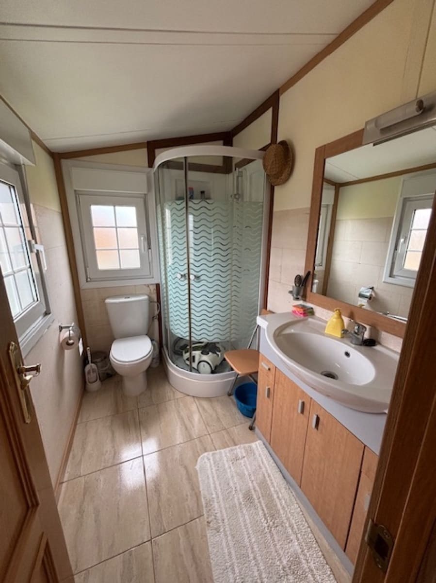 2 soveværelse Villa til salg i Zarzosa de Rio Pisuerga med garage - € 74.000 (Ref: 9001034)