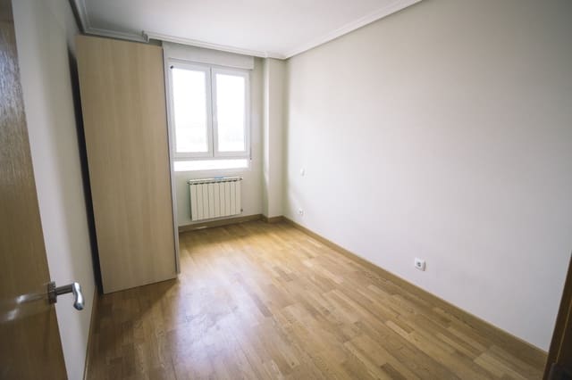 2 soveværelse Lejlighed til salg i Aguilar de Campoo med garage - € 125.000 (Ref: 9057374)