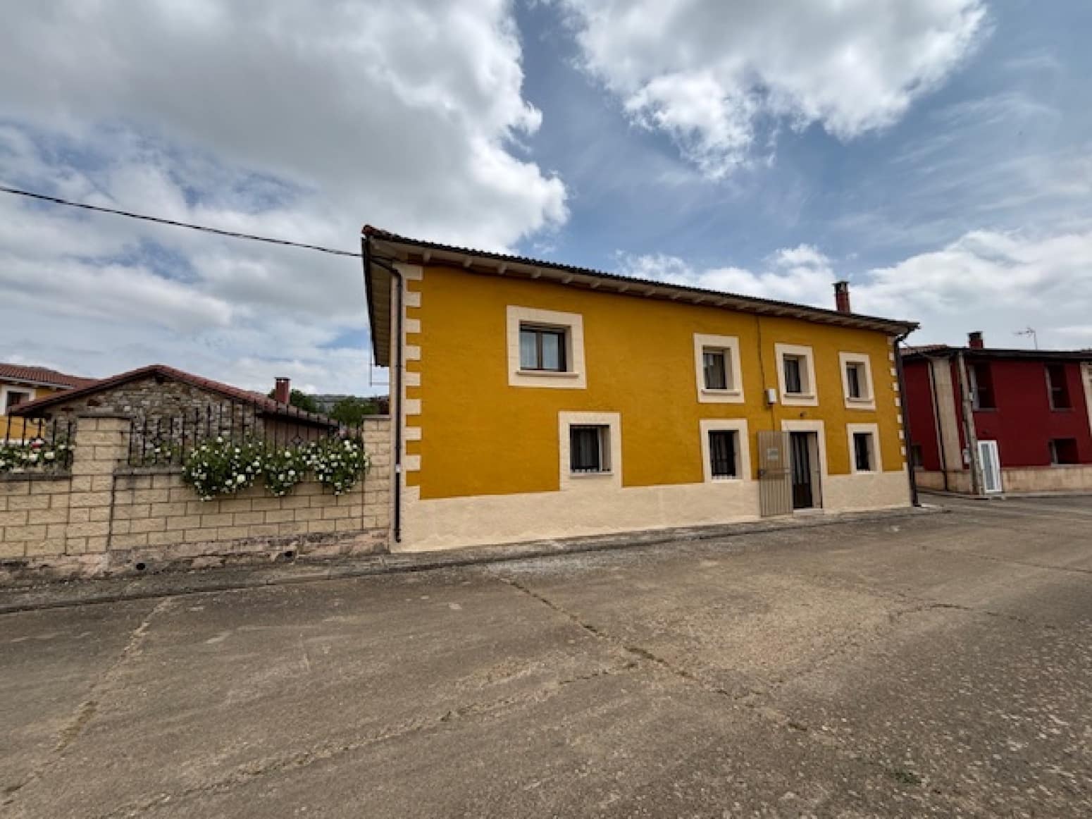 4 soveværelse Villa til salg i Humada - € 130.000 (Ref: 9077817)