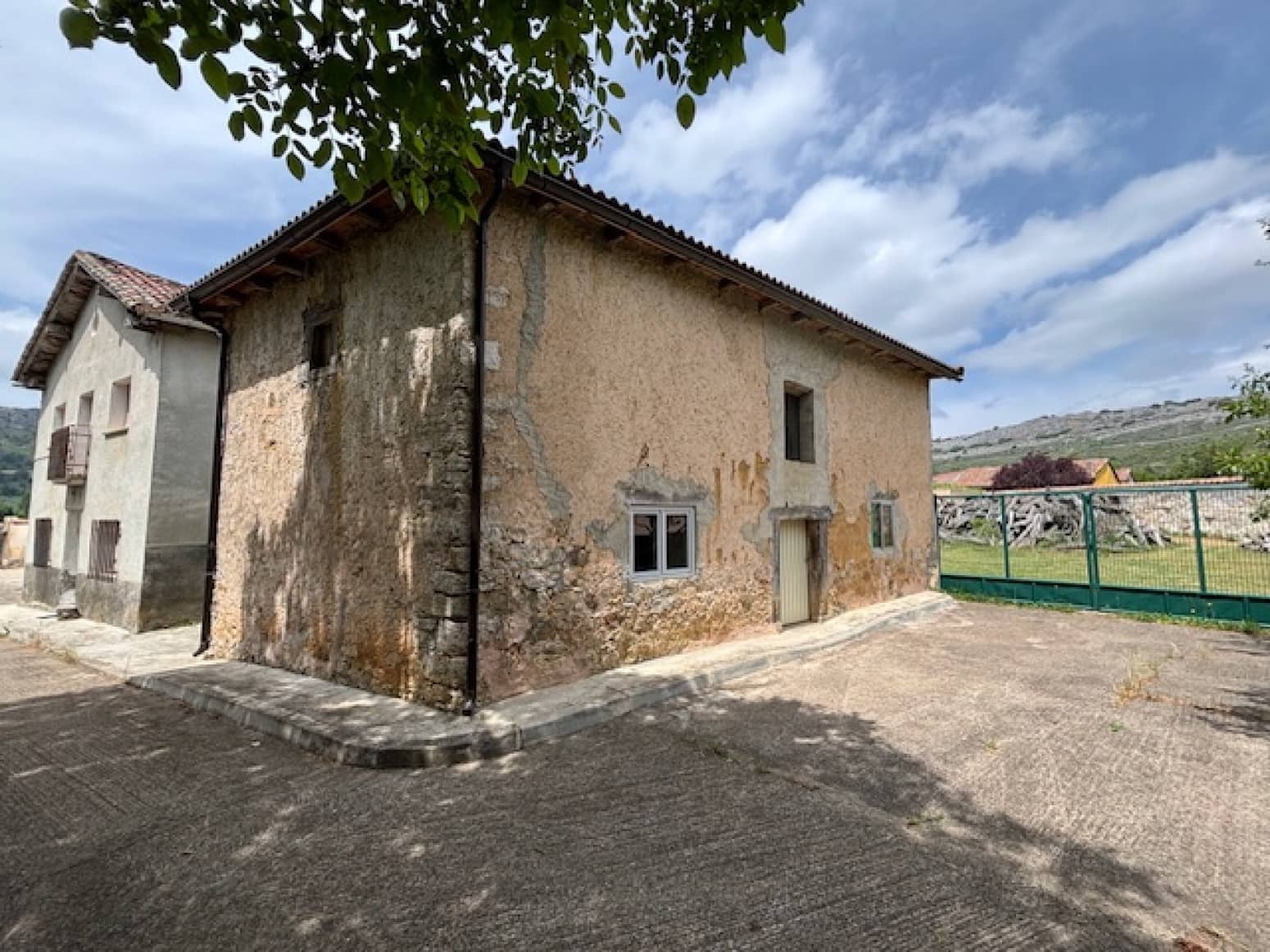 4 soveværelse Villa til salg i Humada - € 130.000 (Ref: 9077817)