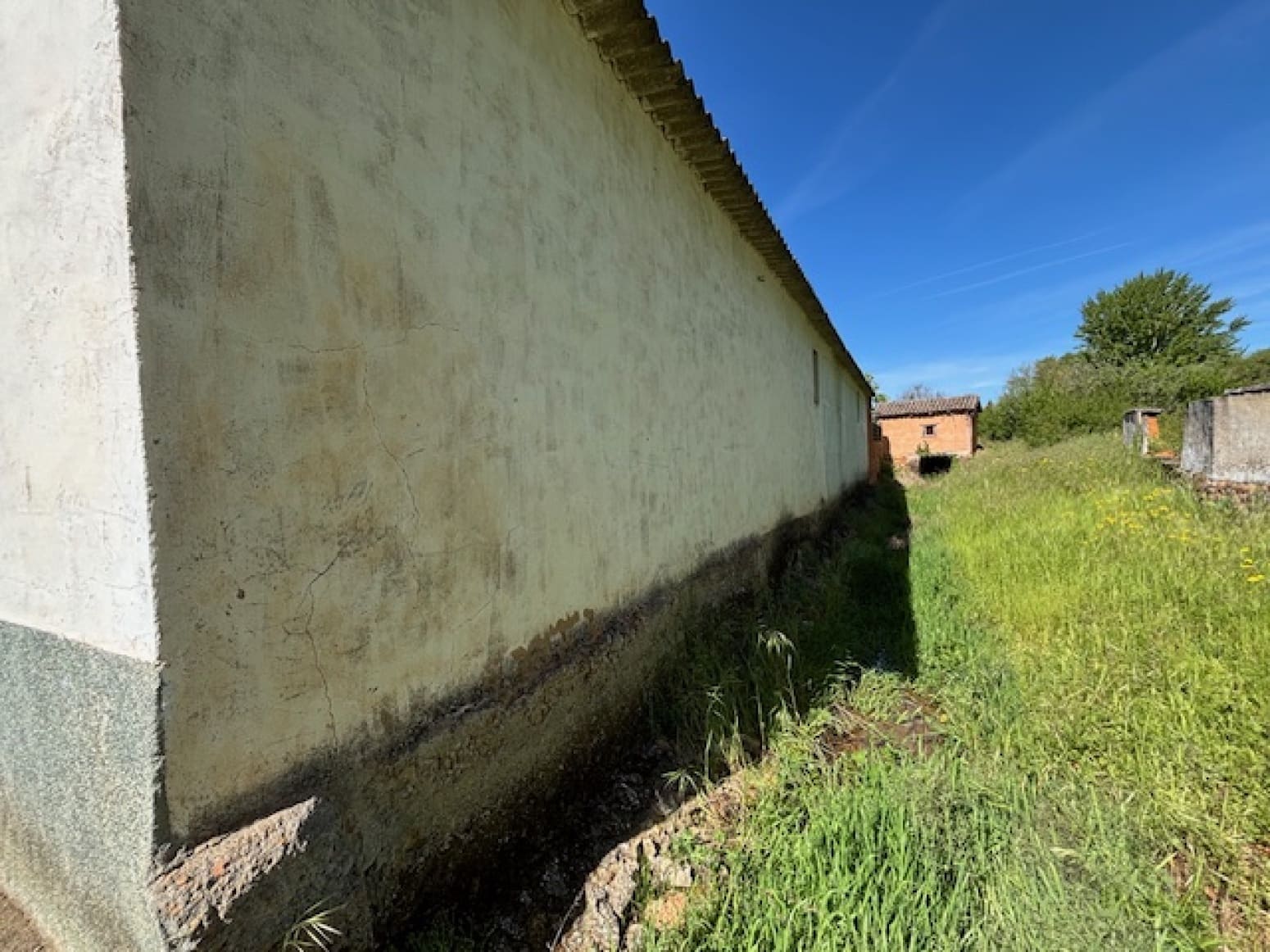 4 soveværelse Villa til salg i Micieces de Ojeda med garage - € 120.000 (Ref: 9077818)