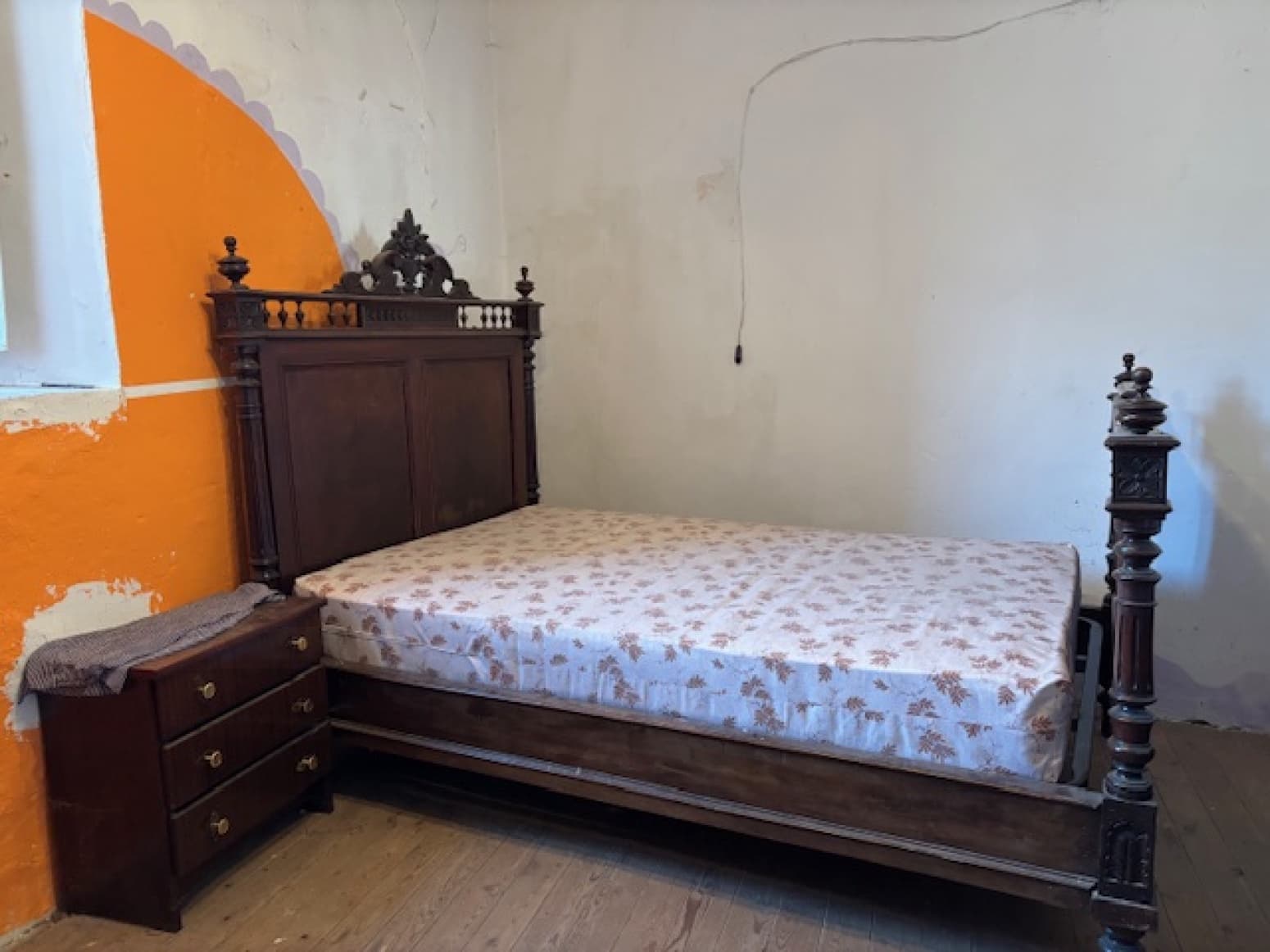 4 soveværelse Villa til salg i Cervera de Pisuerga med garage - € 80.000 (Ref: 9108510)