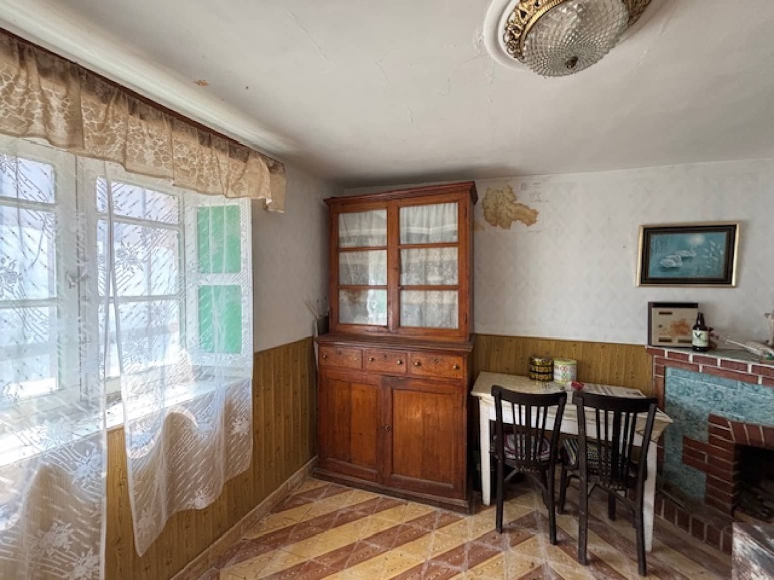 4 soveværelse Villa til salg i Cervera de Pisuerga med garage - € 80.000 (Ref: 9108510)