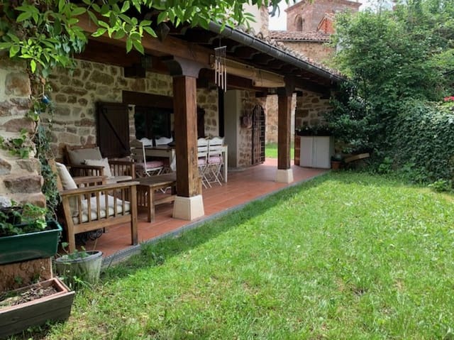4 soveværelse Villa til salg i Salinas de Pisuerga - € 225.000 (Ref: 9110107)