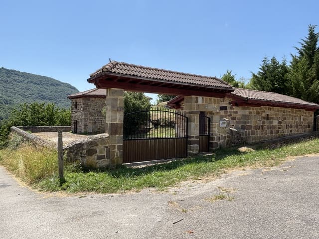3 soveværelse Villa til salg i Valderredible med garage - € 210.000 (Ref: 9115925)