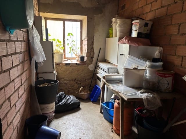 4 Zimmer Villa zu verkaufen in Castrillo de Riopisuerga - 80.000 € (Ref: 9130688)