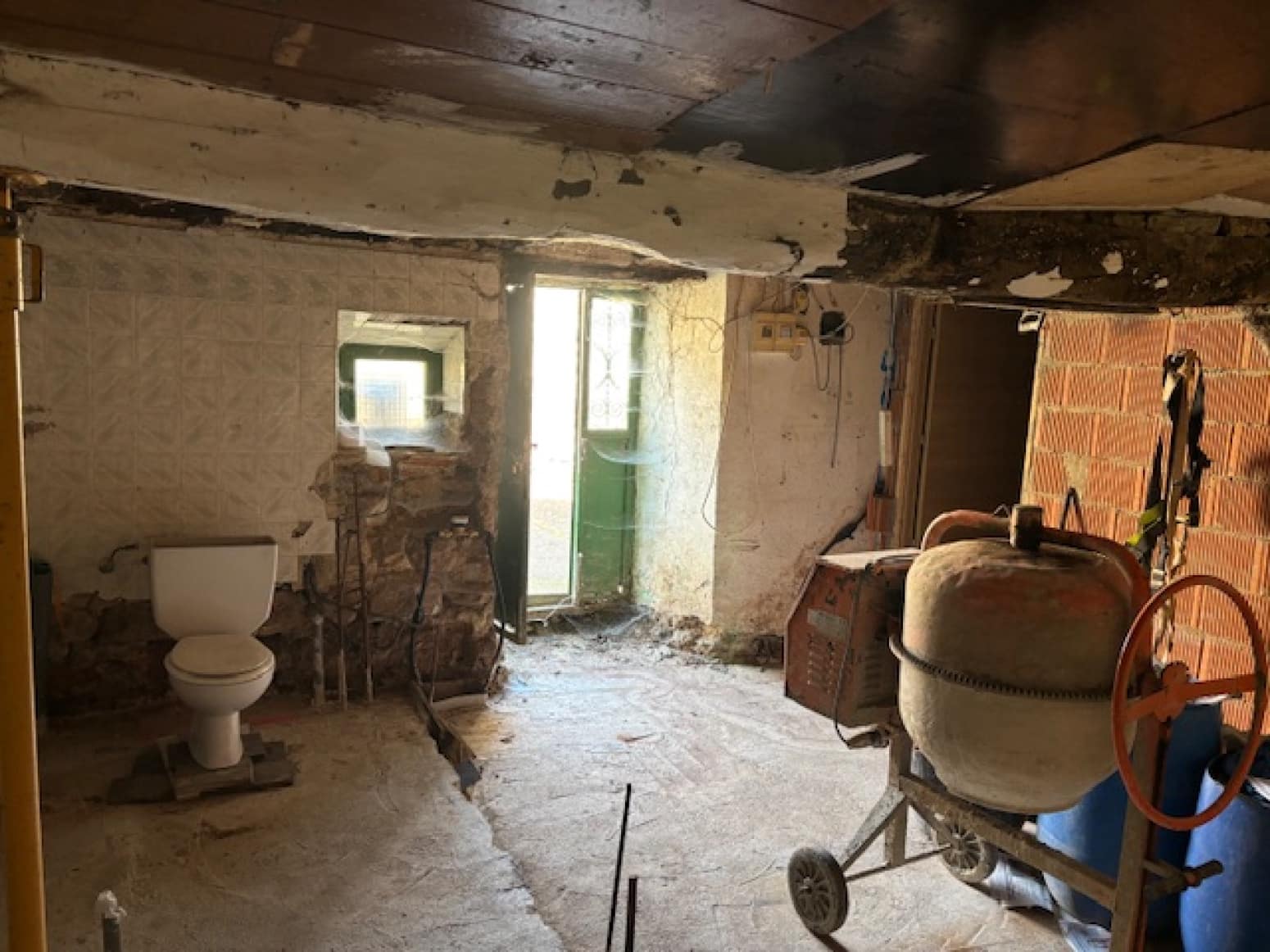 Villa til salgs i Barruelo de Santullan - € 20 000 (Ref: 9142683)