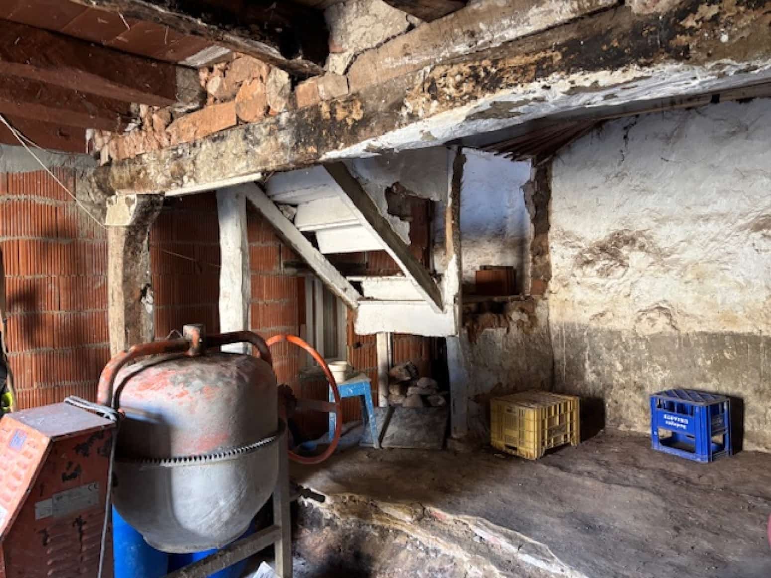 Villa til salgs i Barruelo de Santullan - € 20 000 (Ref: 9142683)