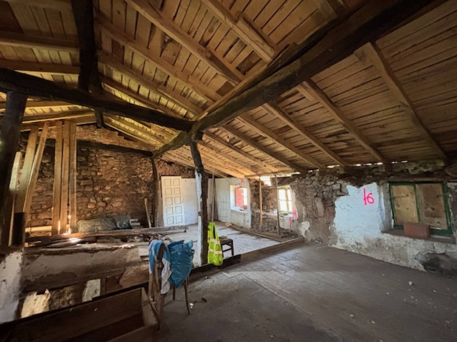 Villa til salgs i Barruelo de Santullan - € 20 000 (Ref: 9142683)