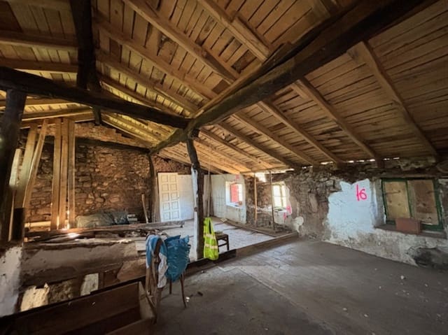 Villa till salu i Barruelo de Santullán - 20 000 € (Ref: 9142683)