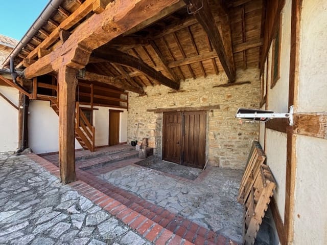 2 soveværelse Villa til salg i Aguilar de Campoo - € 156.000 (Ref: 9143806)