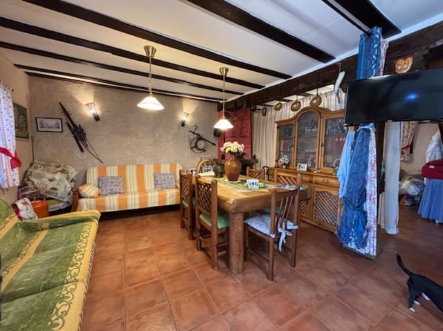 4 makuuhuone Huvila myytävänä paikassa Collazos de Boedo mukana 
autotalli - 109 000 € (Ref: 9165582)