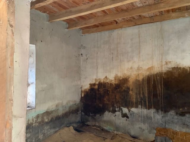 Villa til salgs i Barruelo de Santullán - € 15 000 (Ref: 9246444)