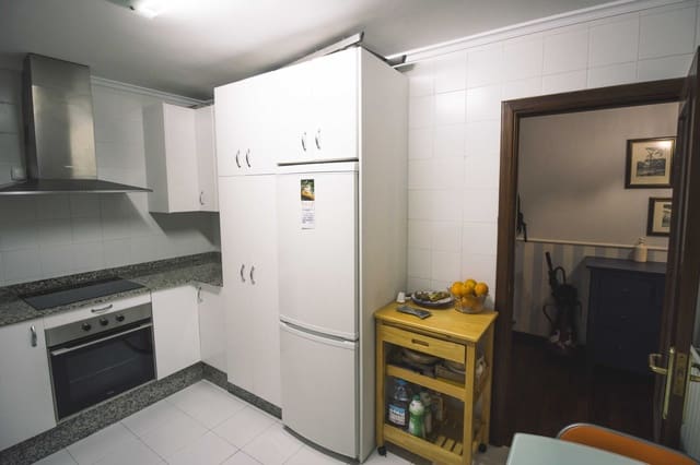 2 soveværelse Lejlighed til salg i Maliaño, Camargo - € 152.000 (Ref: 9246445)