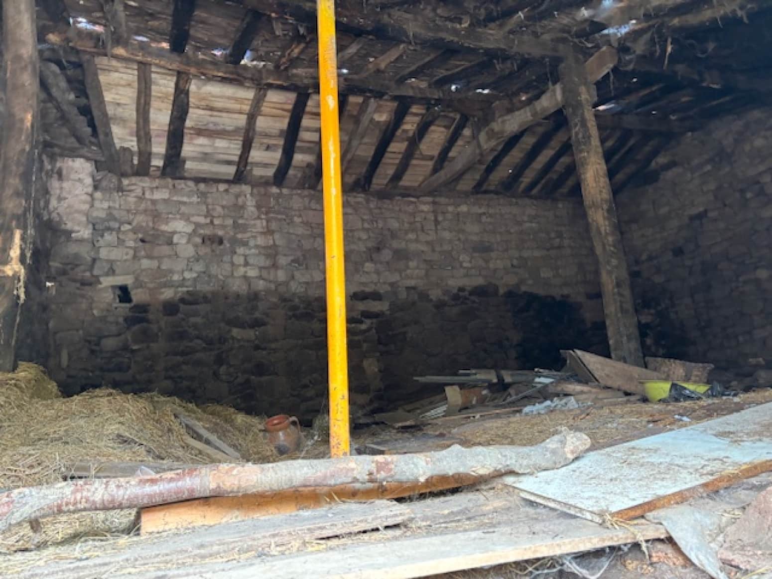 2 soveværelse Villa til salg i Aguilar de Campoo - € 26.000 (Ref: 9248025)