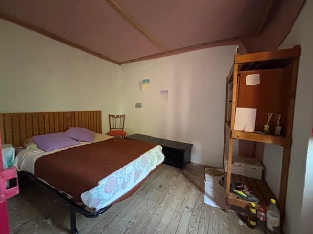 2 soveværelse Villa til salg i Aguilar de Campoo - € 26.000 (Ref: 9248025)