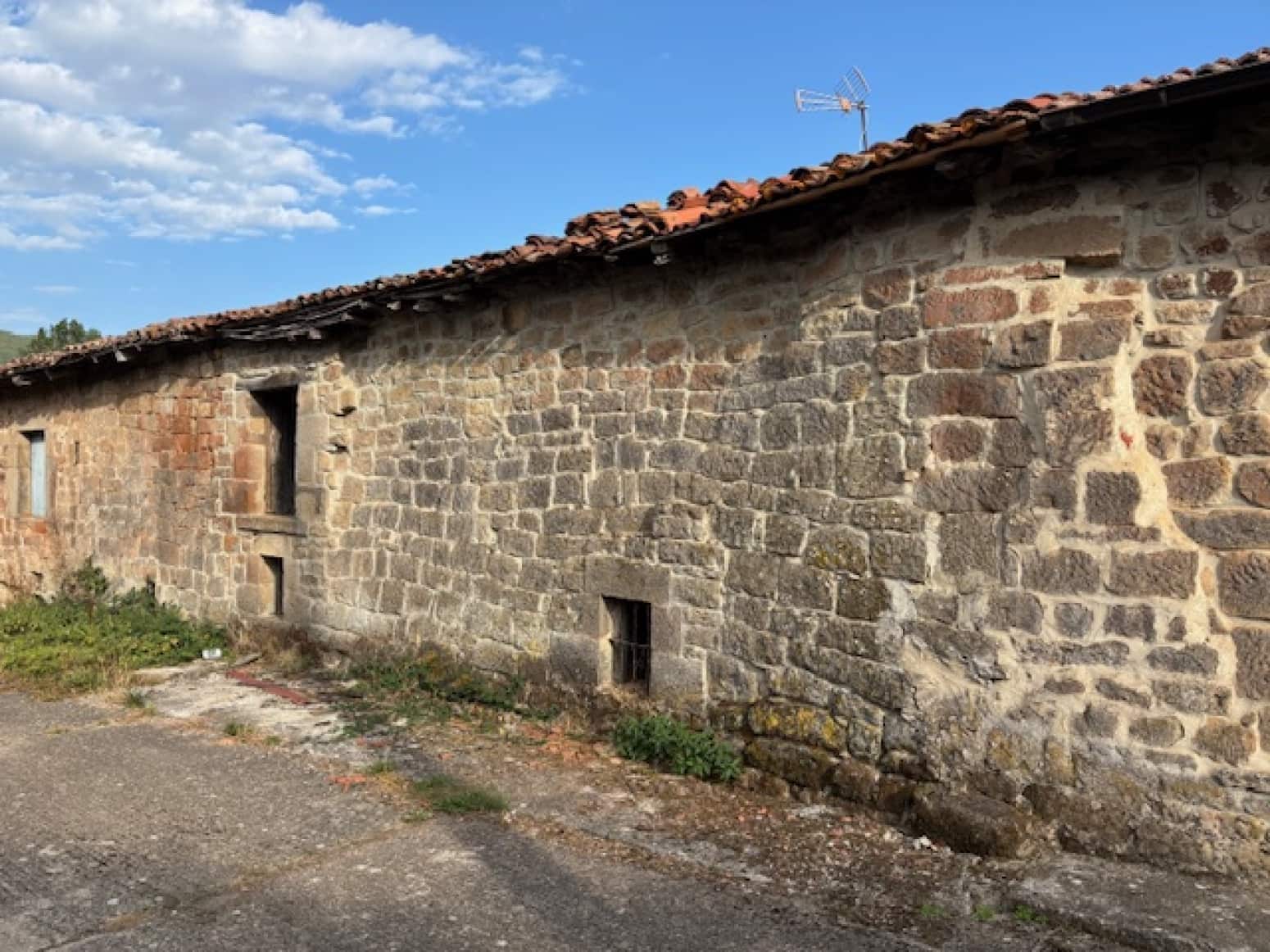 2 soveværelse Villa til salg i Aguilar de Campoo - € 26.000 (Ref: 9248025)